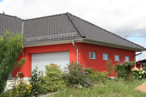 Winkelbungalow auf Bodenplatte, massiv gebaut in Steinbach bei Moritzburg