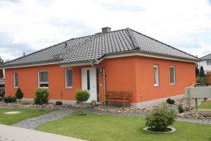 Bungalow auf Bodenplatte, gebaut in Weinböhla